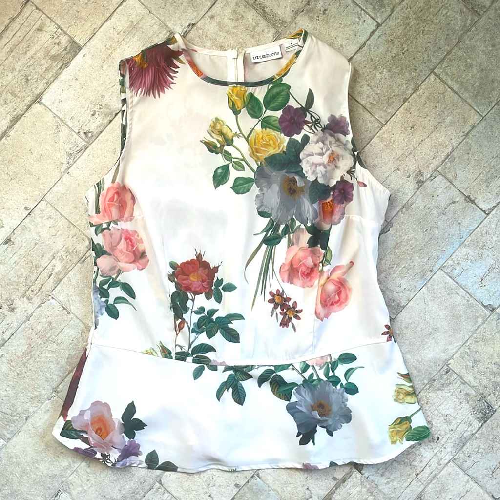 Liz Claiborne Sleeveless Poly Floral Blouse W/ 17” Back Zipper. Size 8